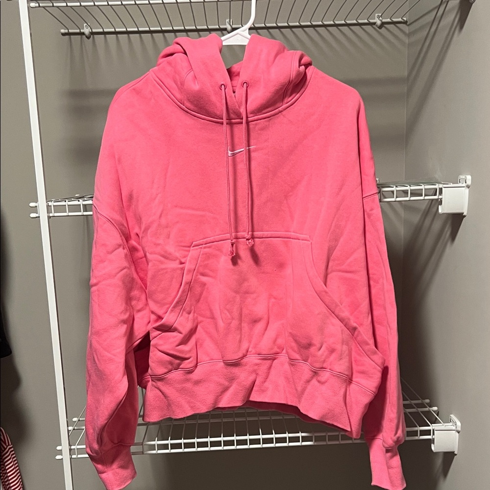 NWOT * Nike Women's Vibrant Pink Hoodie - Size Small